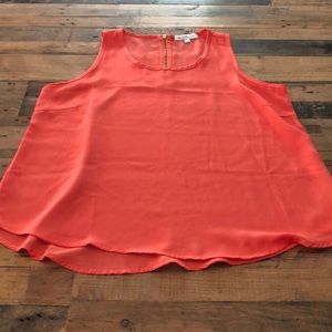 Coral flowy tank top
